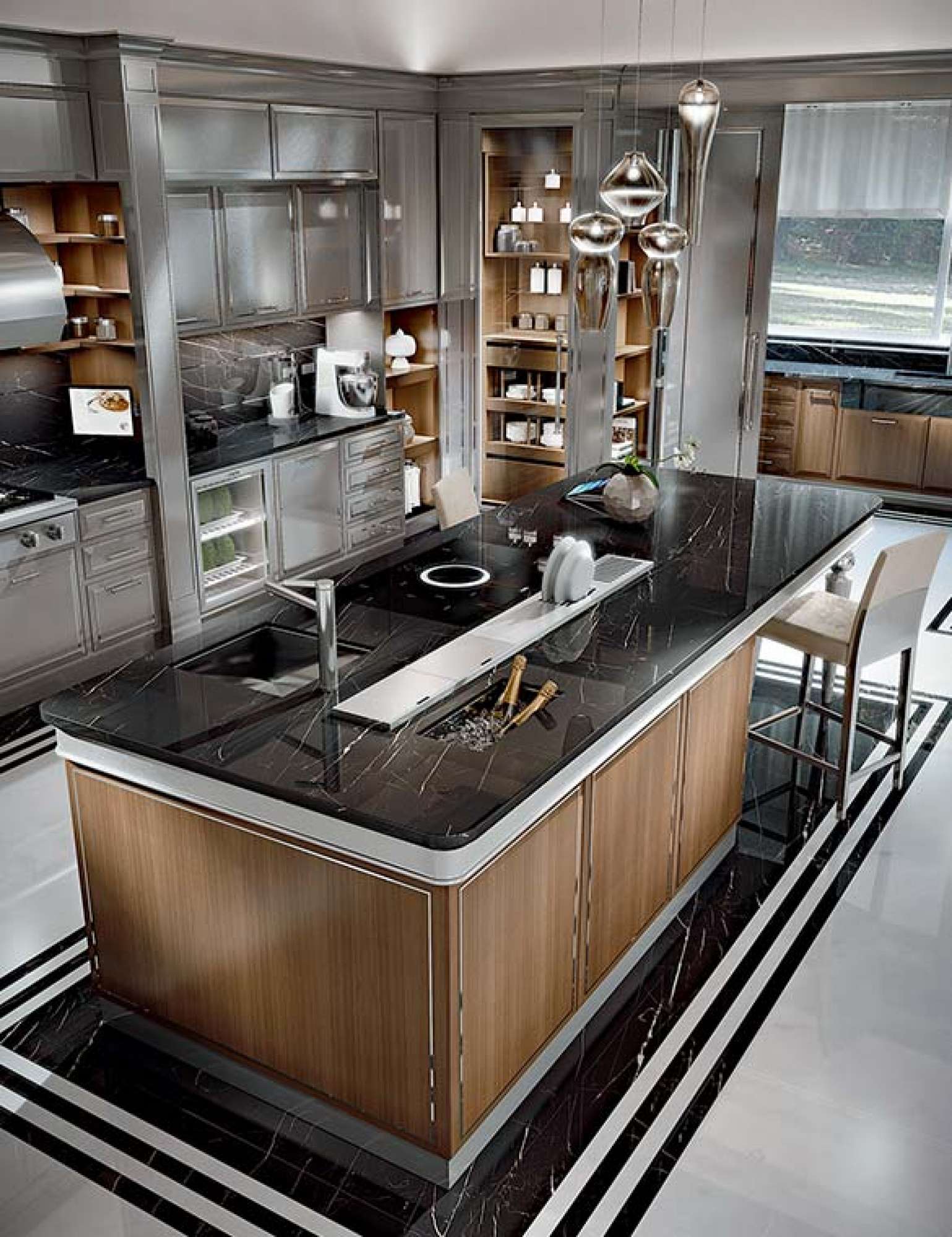 Cucine su misura di lusso. Cucina Essenza Numero5 by Martini Interiors. Cucina moderna decorata. Cucina in in legno massiccio. Cucina con metallo. Cucina lucida. Cucina moderna con acciaio. Cucina laccata grigia con isola in eucalipto.